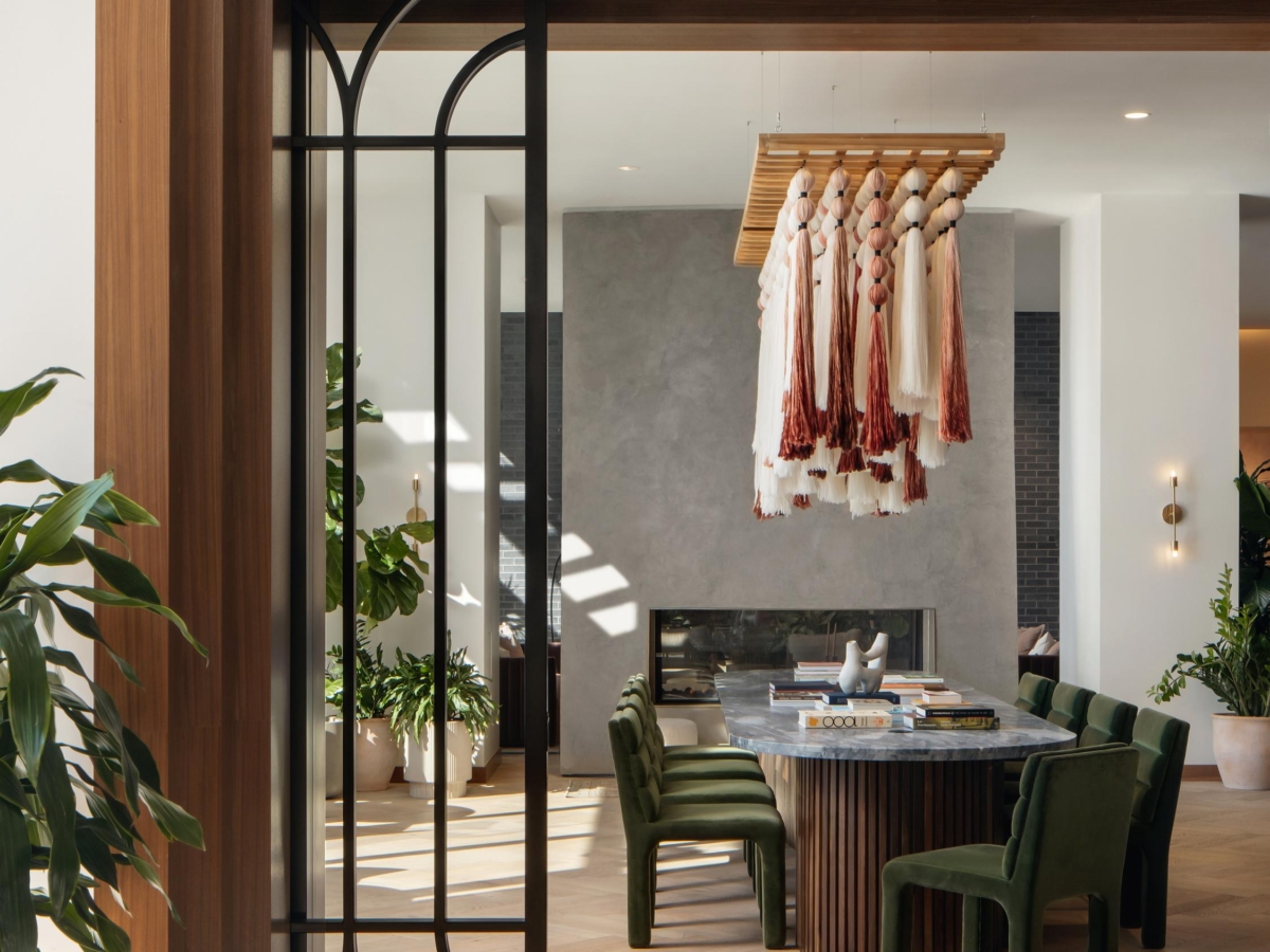 Lobby and community table at Moontower Phoenix