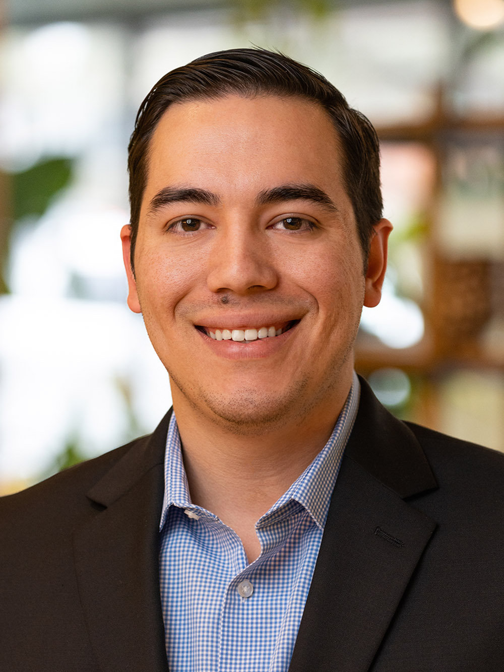 LVHeadshot-DylanHodges-web