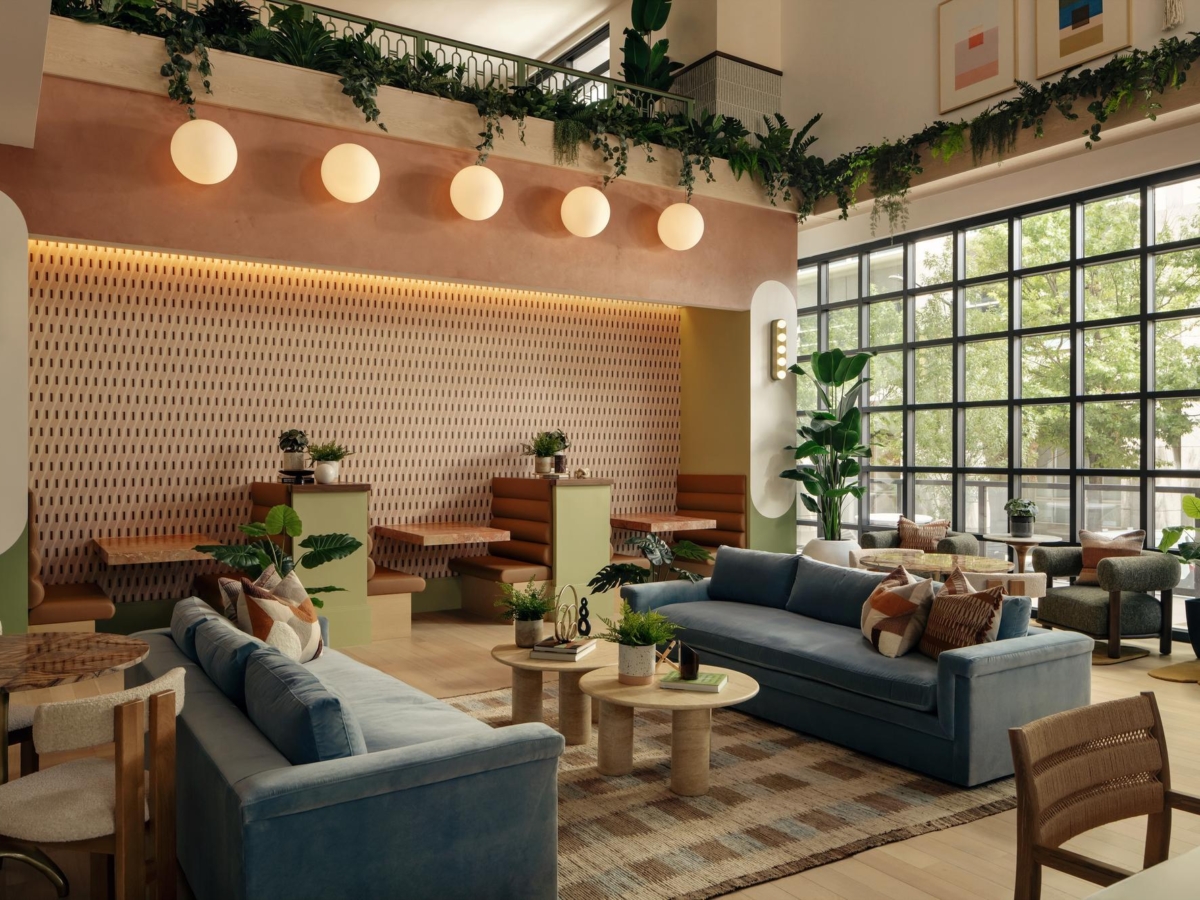 rambler atlanta lobby couches tables