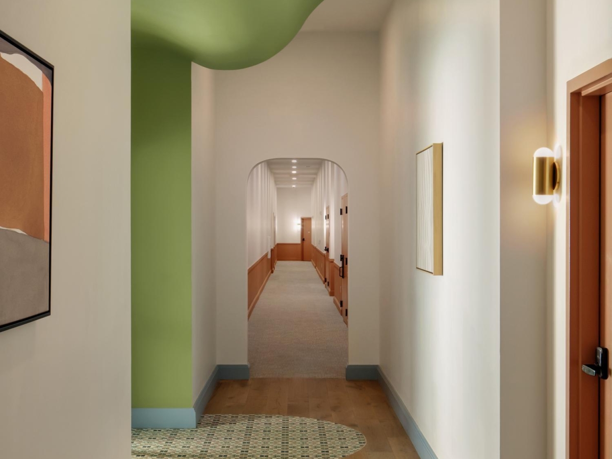 rambler atlanta hallway