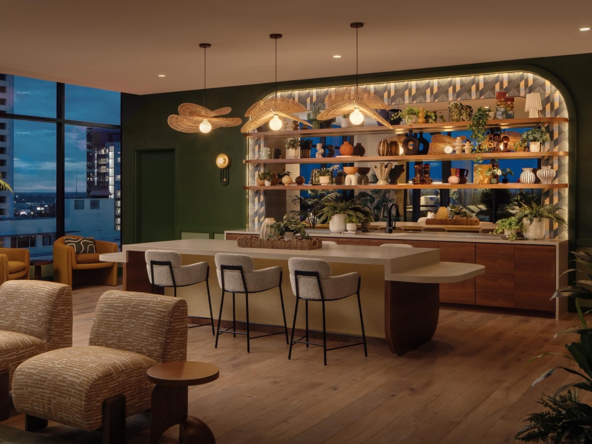 rambler atlanta club room bar night