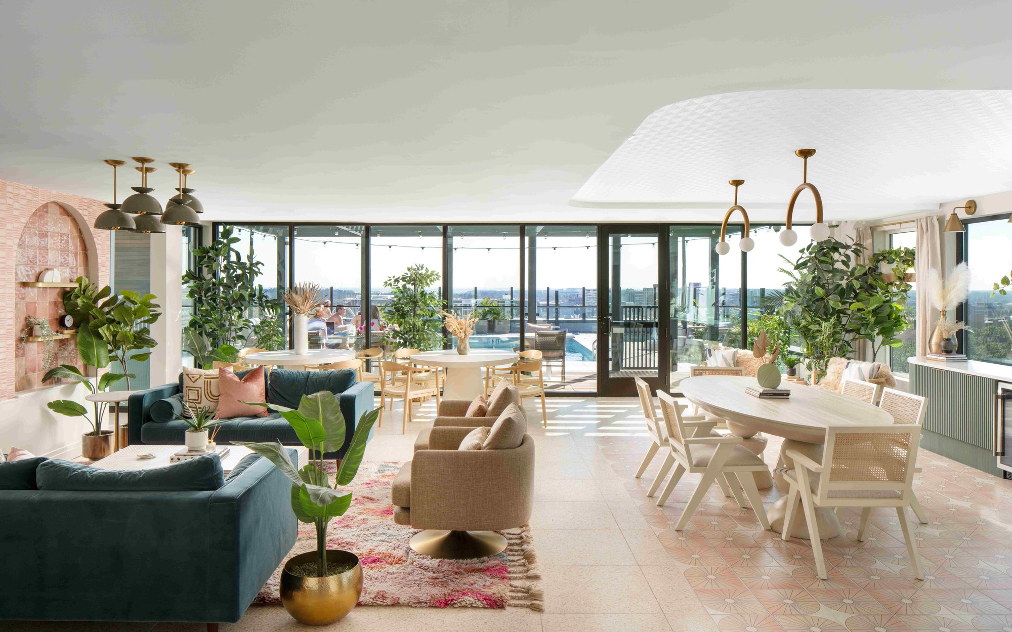 Sweetwater Club Room to Pool