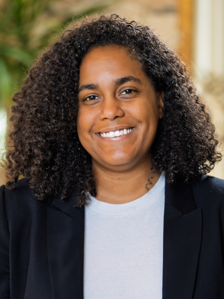 Britanni Sanders Headshot