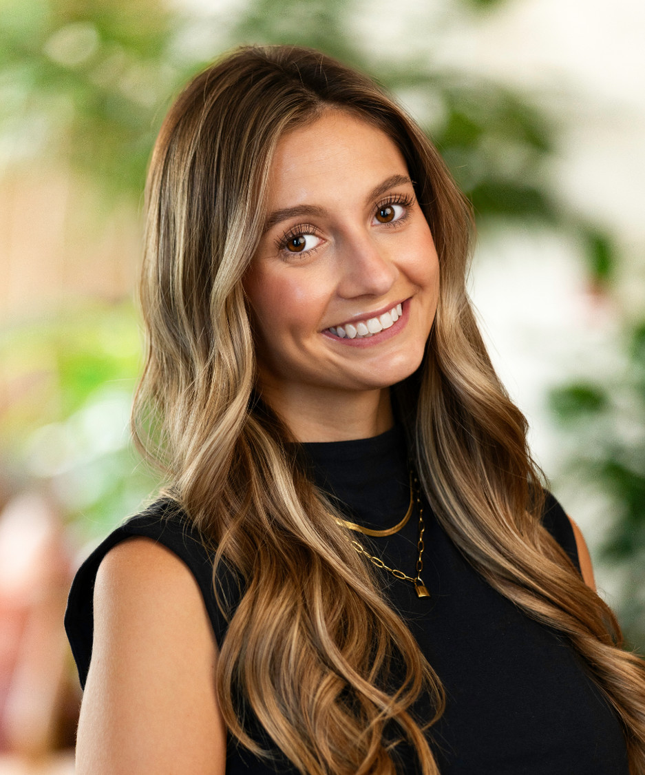 Andrianna Georgekopoulos_Headshot