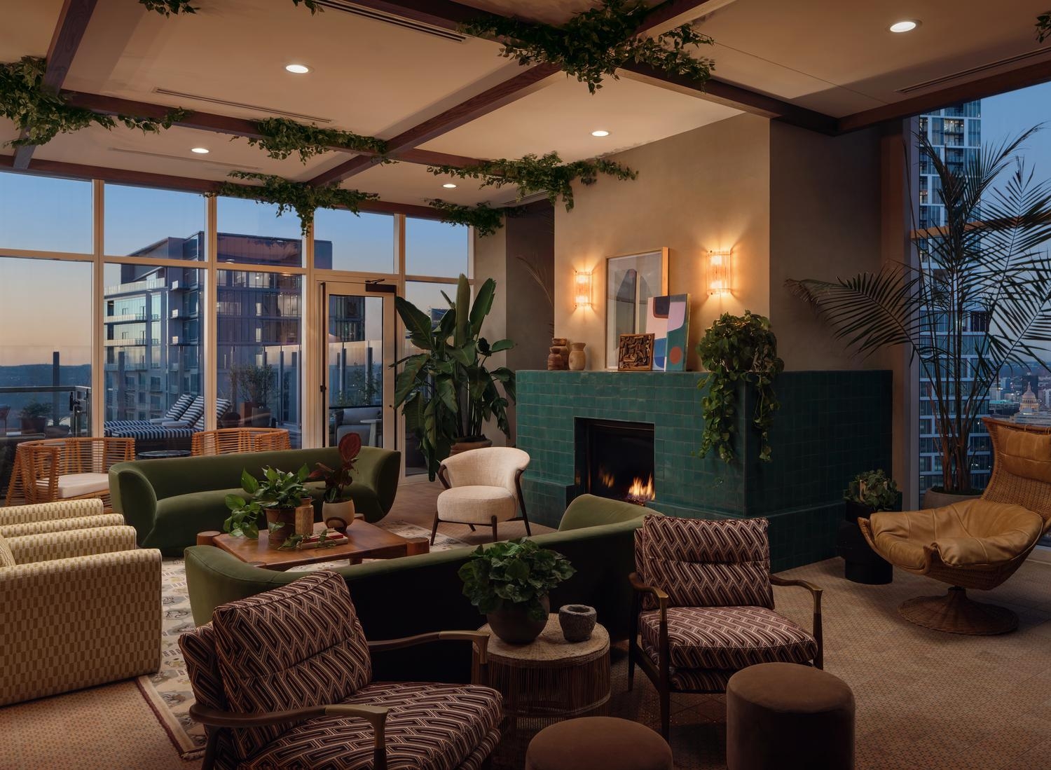 Paseo Cielo Clubroom 2