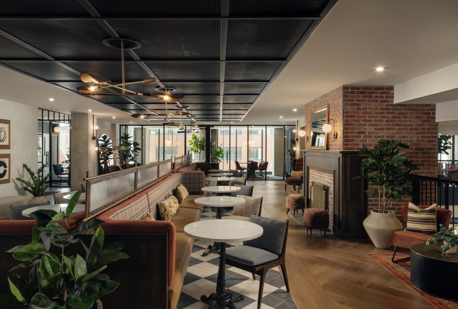 Rambler Columbus second-floor, mezzanine study space