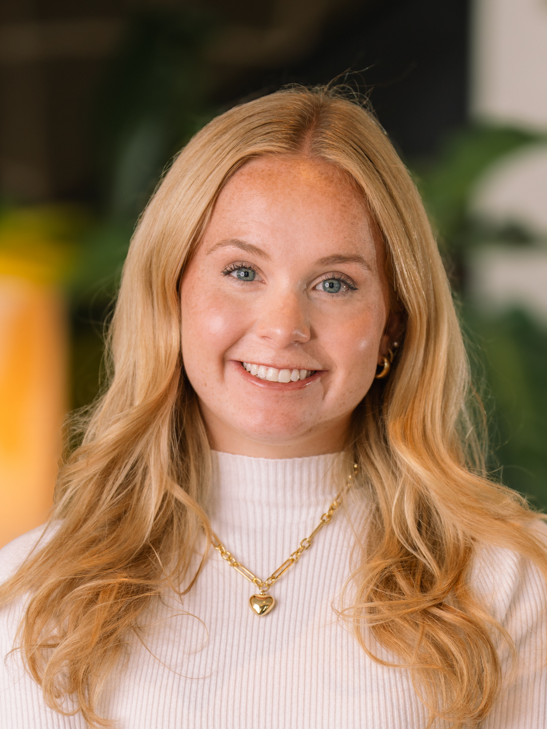 Lauren Freche – Digital Marketing Manager – Headshot