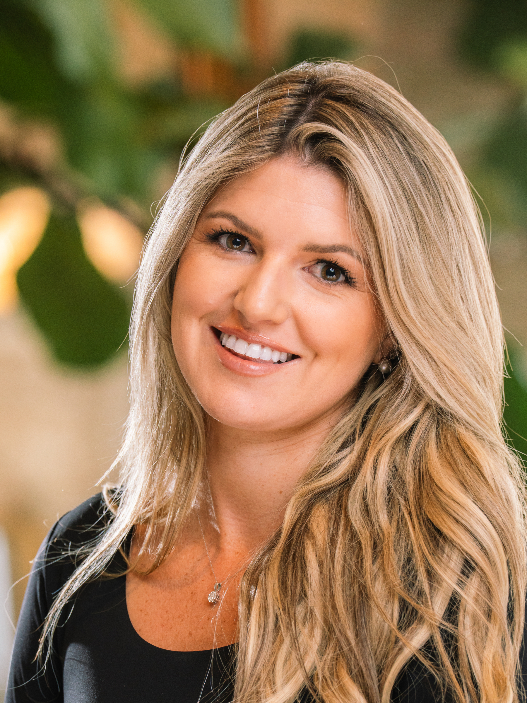 Meagan Conoly -Sr. Associate Asset Manager – Headshot